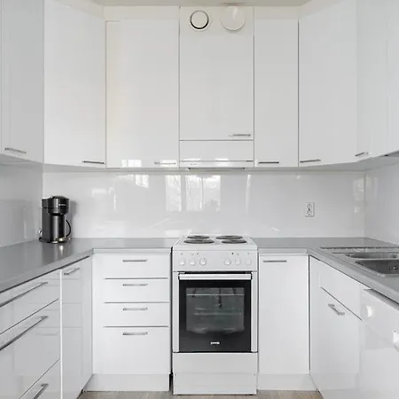 アパート Bright And Spacious Near Subway With Free Parking エスポー